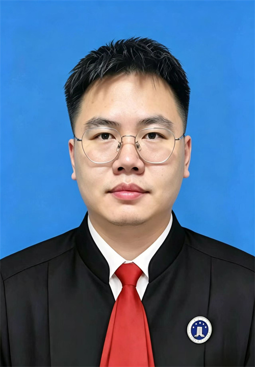 董正阳.jpg